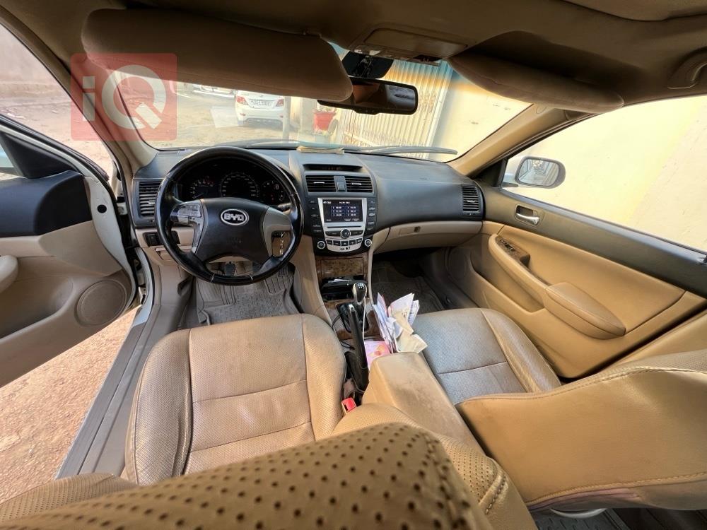 بي واي دي F6